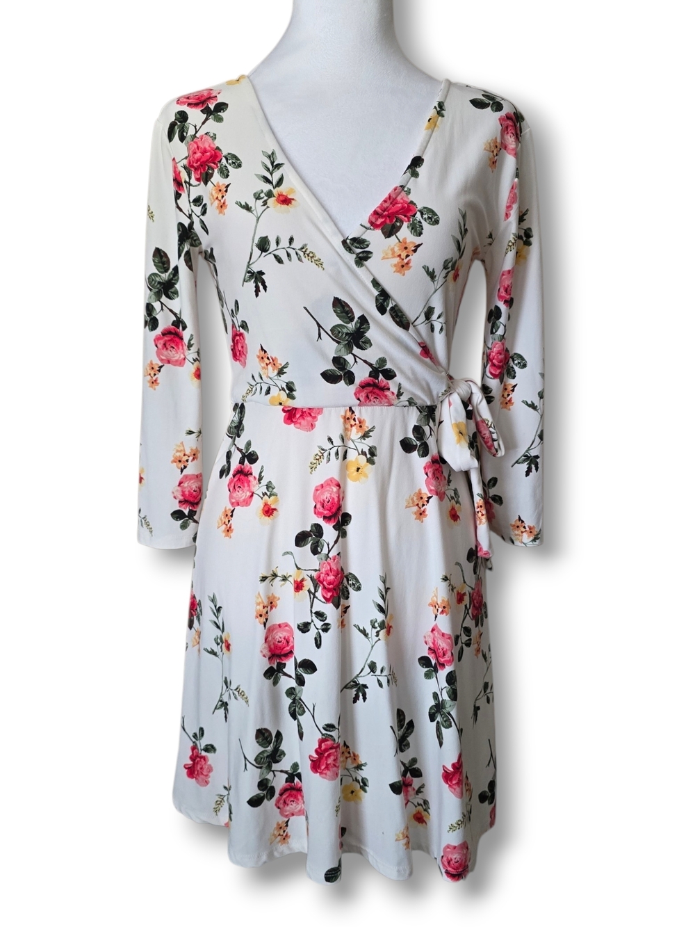 No Boundaries Off-White Floral Faux Wrap Dress - Size Small